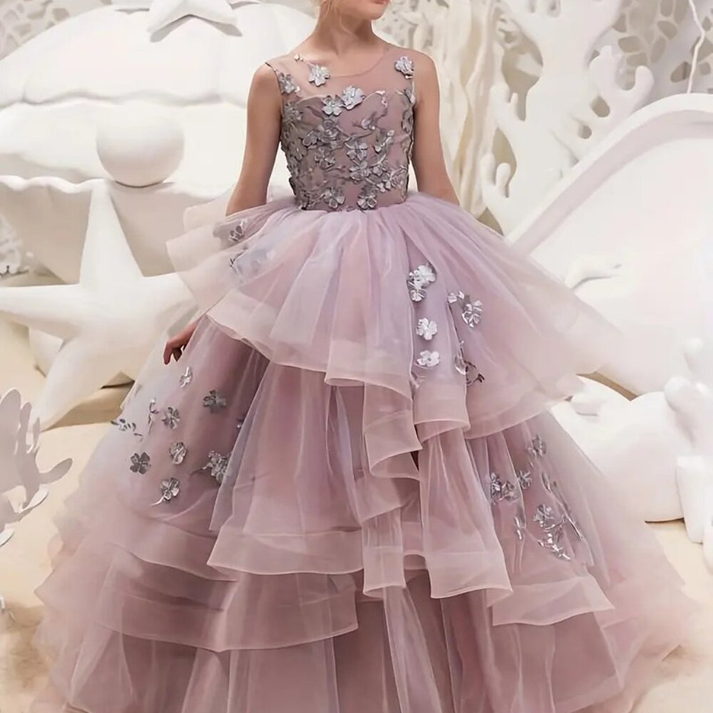 STUNNING GIRLS DRESS